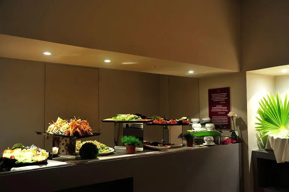 Hommage Hotel & Residences Baie Nettle