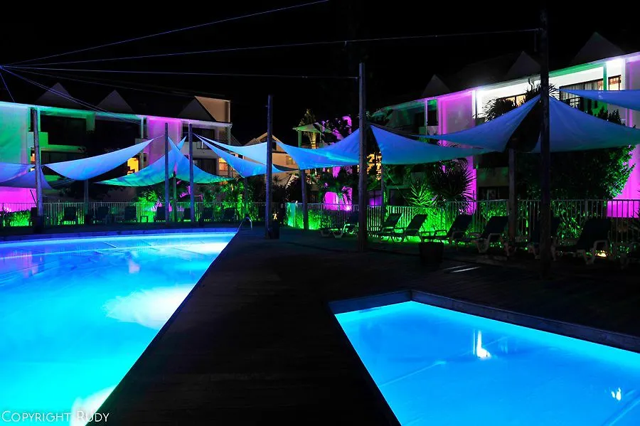 Hommage Hotel & Residences Baie Nettle 4*,  Sint Maarten